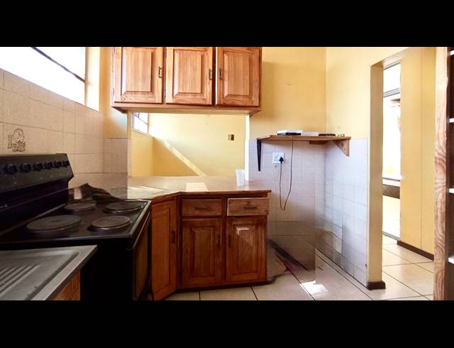 3 BEDROOM APARTMENT FOR SALE IN SUNNYSIDE